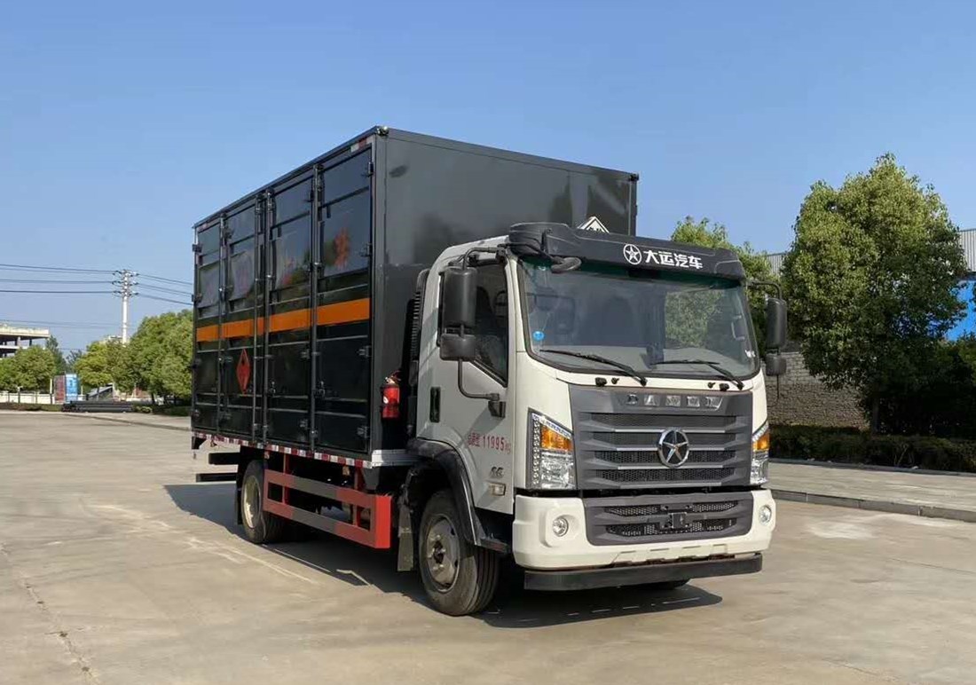 大運 液體廂式運輸車